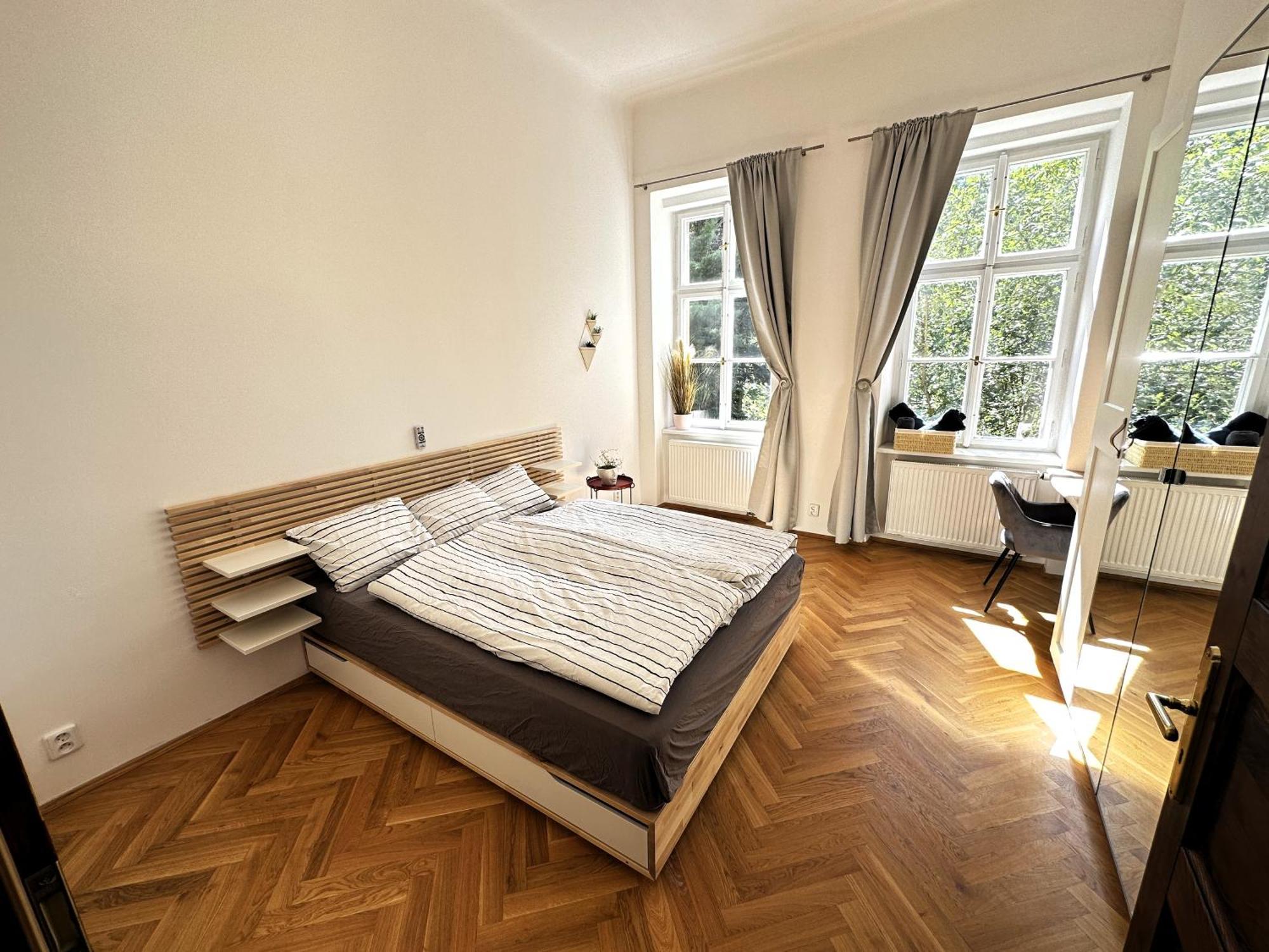 Black Eagle Apartments Prag Eksteriør billede