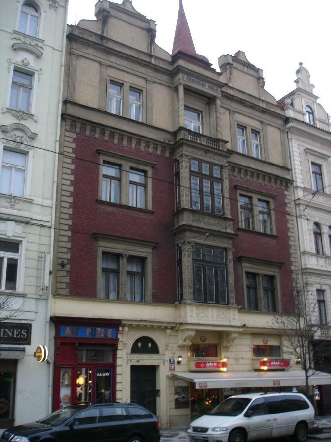 Black Eagle Apartments Prag Eksteriør billede